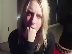 Hot girl gags herself on cam - nopescape